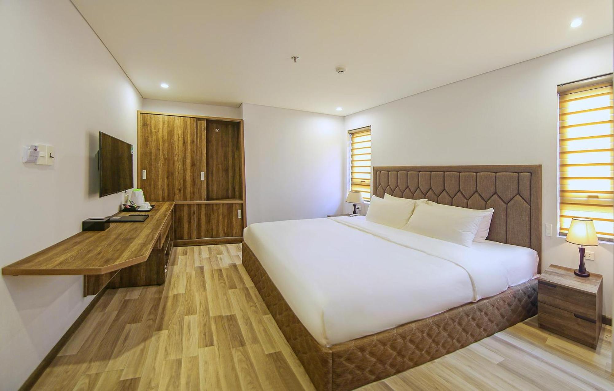 Sea Light Hotel Дананг Екстериор снимка
