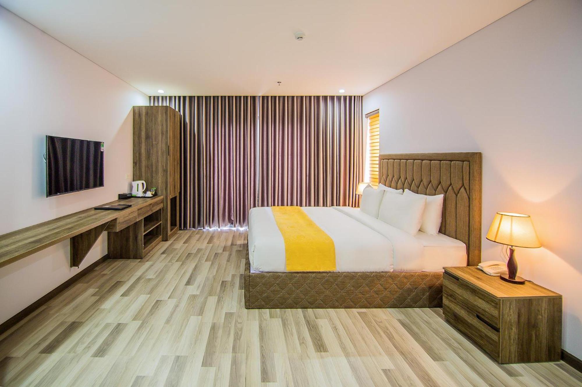 Sea Light Hotel Дананг Екстериор снимка